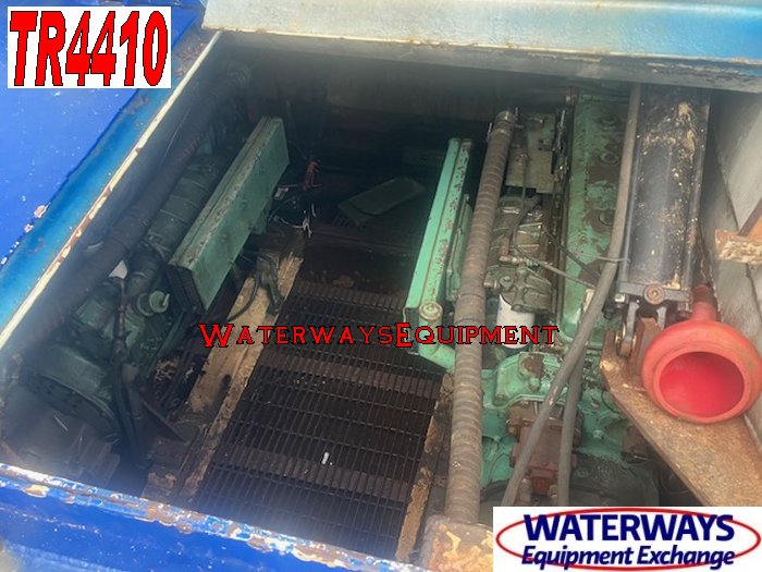 TR4410 - 400 HP TRUCKABLE BOAT